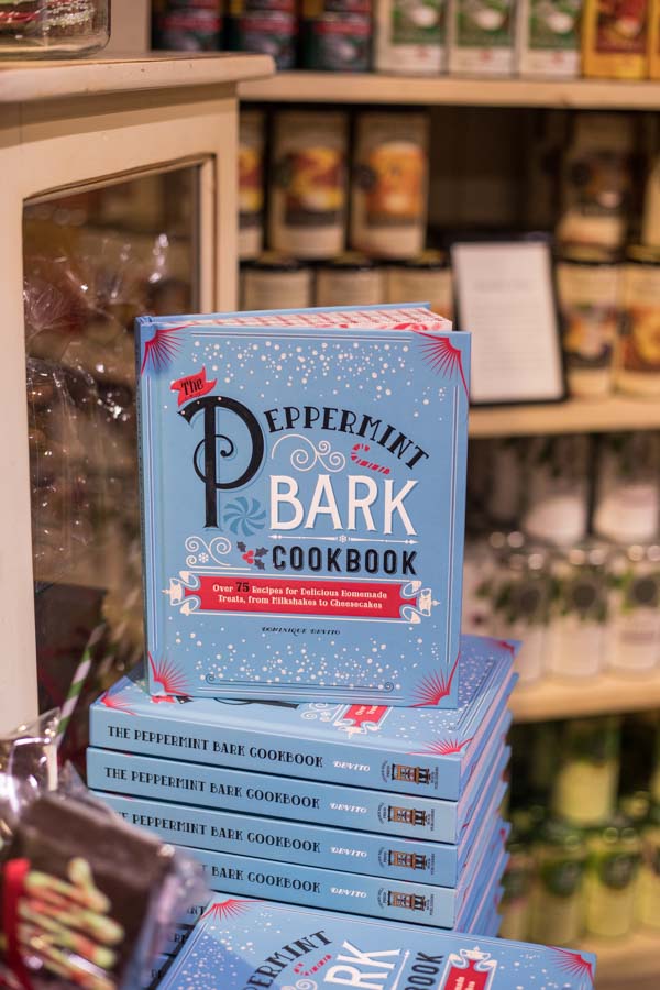 Christmas_Blog_Photos_Oct2018-17 An image of the peppermint bark cookbook