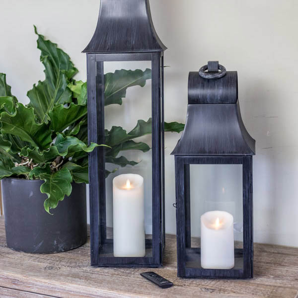 pair2 An image of black paired outdoor lanterns
